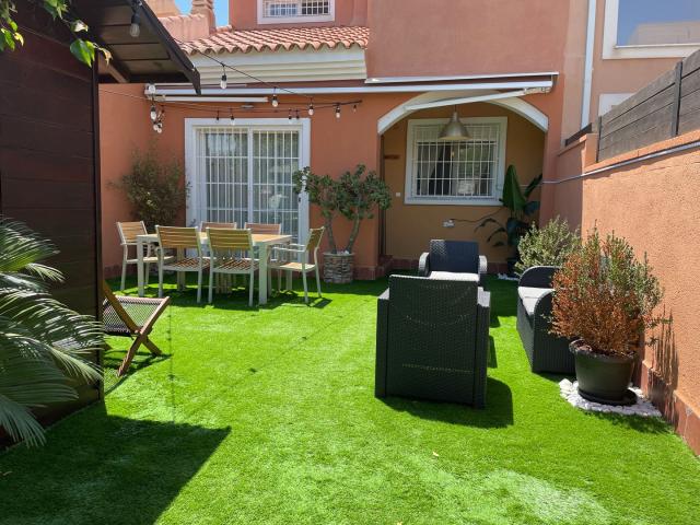MIETVERTRAG VON SEPTEMBER BIS JUNI – GRAN ALACANT – 3 SCHLAFZIMMER, 2 BADEZIMMER