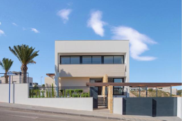 Chalet/Villa for Sale in Pilar De La Horadada