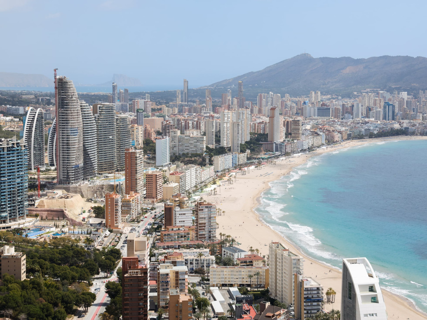 De meesten komen slechts voor twee weken naar Costa Blanca.